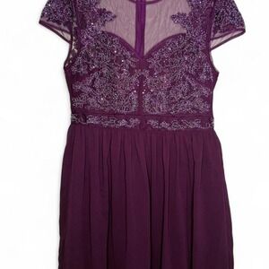 Francesca's size medium M purple short sleeve dress with lace and sequins